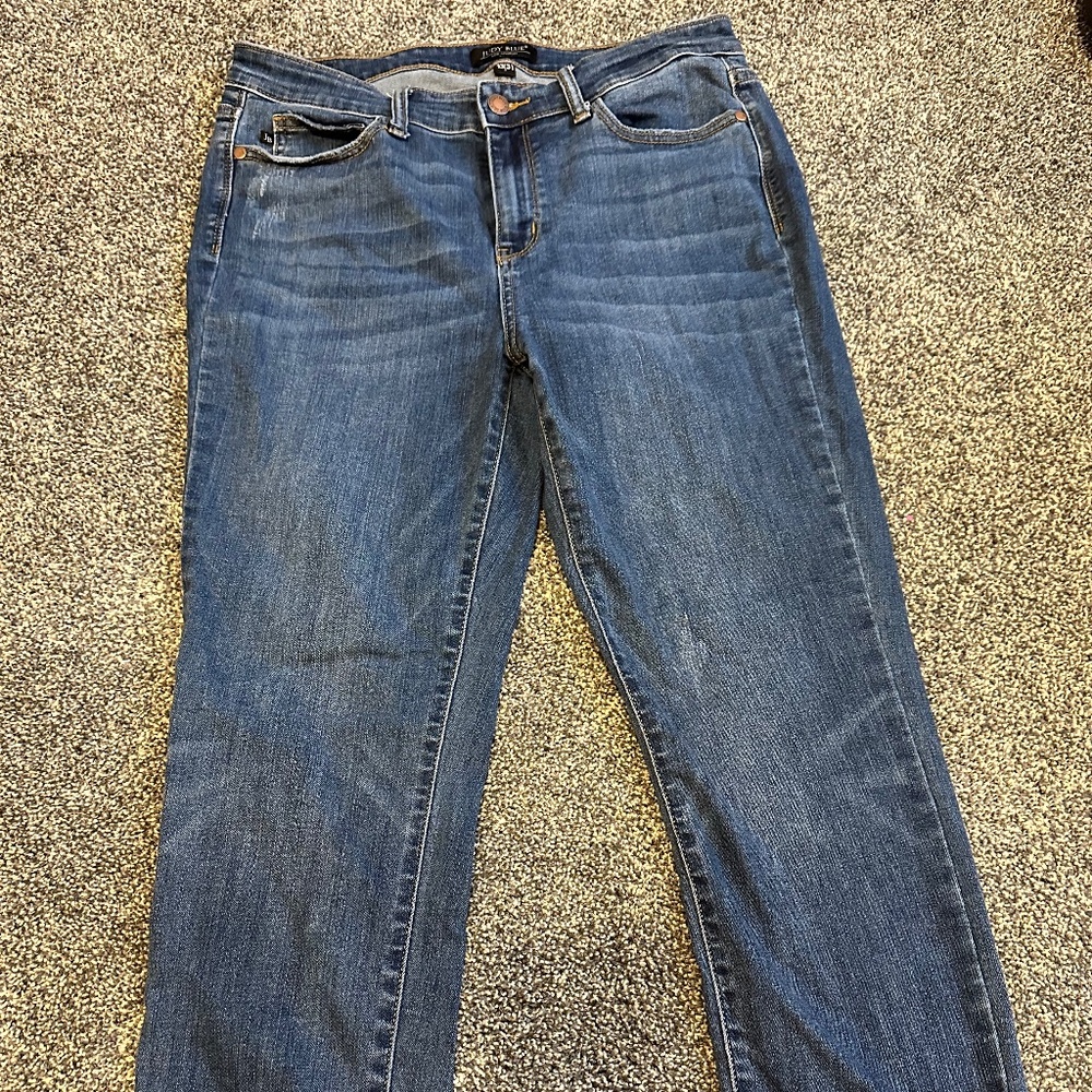 Judy Blue Relaxed Fit size 13/31